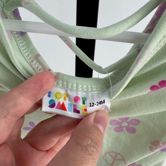 Dot Dot Smile green peace sign dress size 12-24 months new with tags - Picture 2 of 4